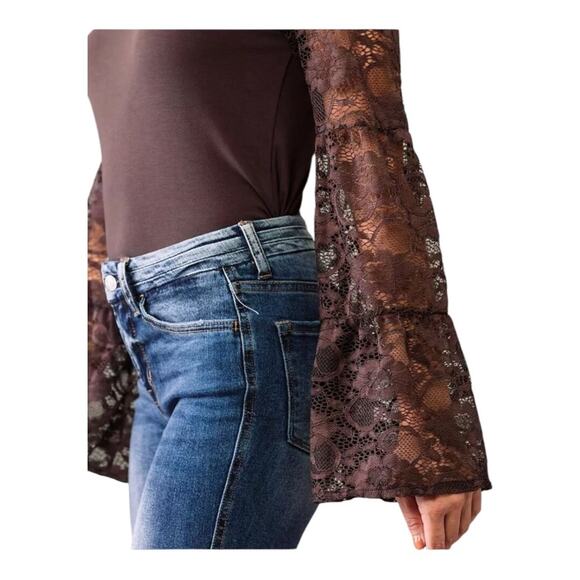 willow-root NWT Women’s Fitted Knit Top Contrast Lace Bell Sleeves Raisin Small - Picture 15 of 16